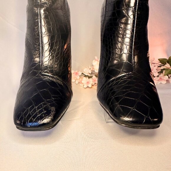 Black Croc-Patterned Booties - Picture 4 of 11